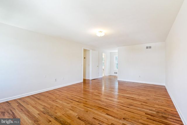 9120 PADDOCK LN, Potomac, MD 20854