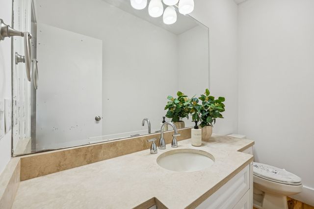 2606 Shelby Avenue 304, Dallas, TX 75219