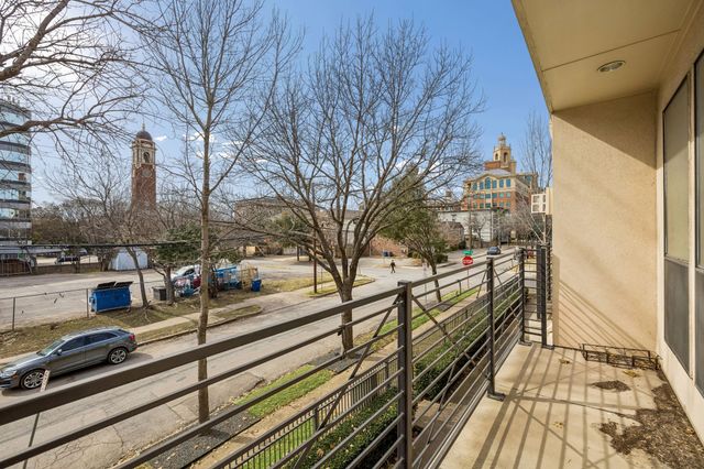 2606 Shelby Avenue 304, Dallas, TX 75219