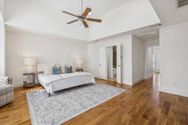 2606 Shelby Avenue 304, Dallas, TX 75219