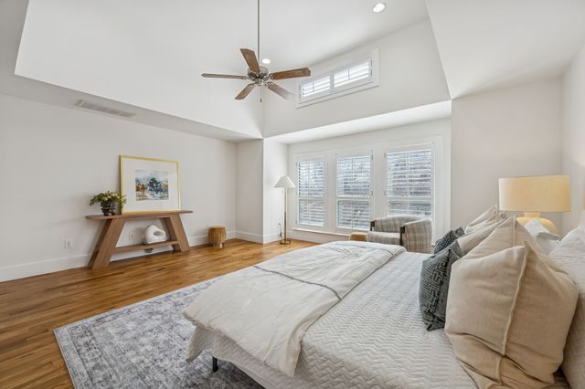 2606 Shelby Avenue 304, Dallas, TX 75219