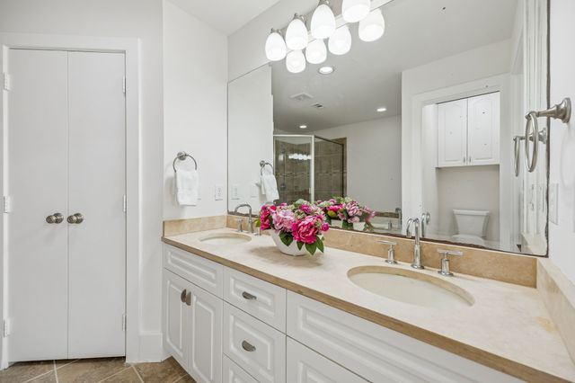 2606 Shelby Avenue 304, Dallas, TX 75219