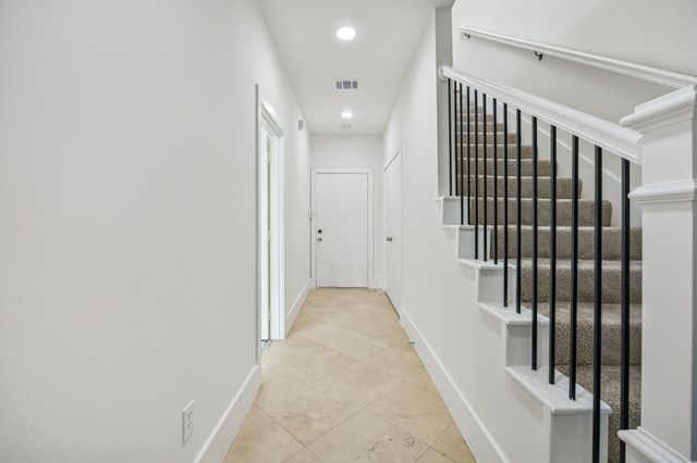 2606 Shelby Avenue 304, Dallas, TX 75219