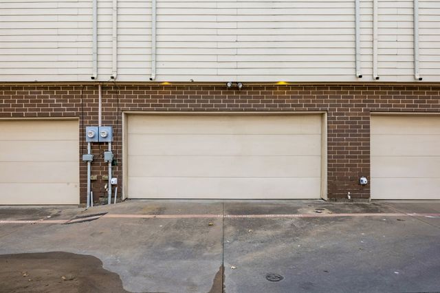 2606 Shelby Avenue 304, Dallas, TX 75219