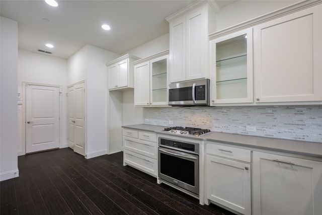 4683 Rhett Lane A, Carrollton, TX 75010