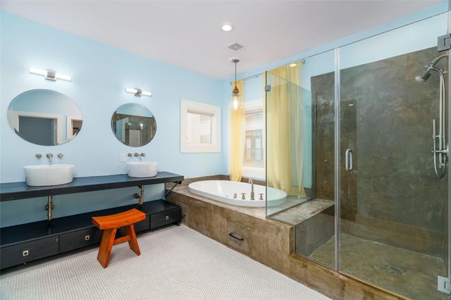 1016 Crocker Street, Houston, TX 77019