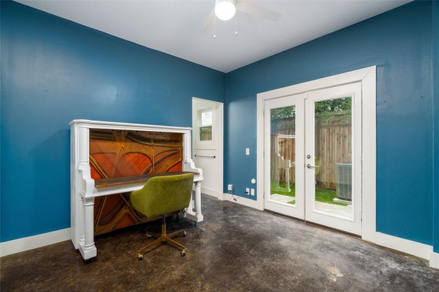 1016 Crocker Street, Houston, TX 77019