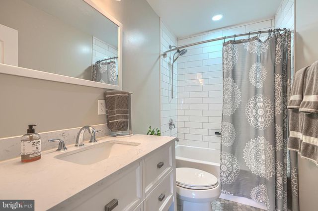 2611 MCCOMAS AVE, Baltimore, MD 21222
