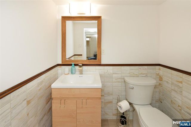 39-22 Vanore Drive, Fair Lawn, NJ 07410