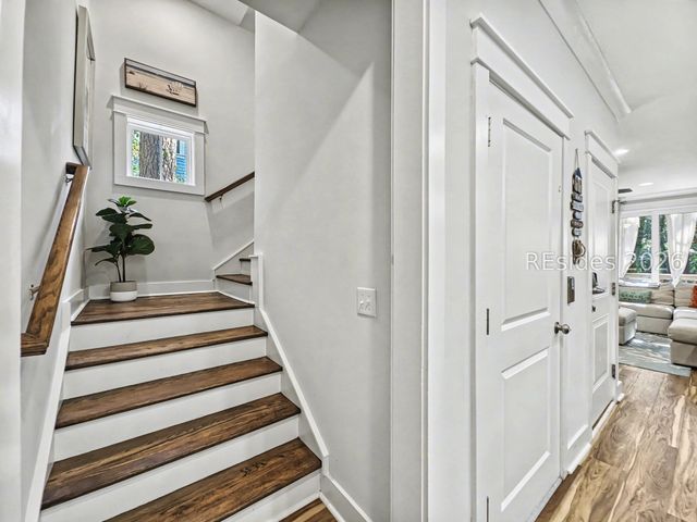 83 Sandcastle Ct, Hilton Head Island, SC 29928