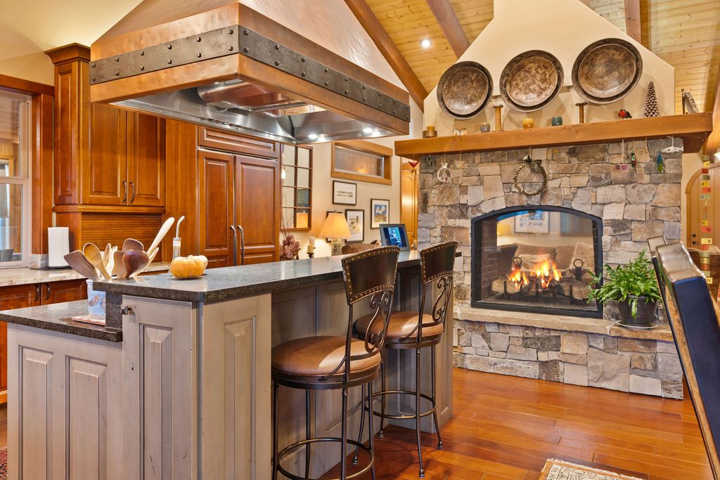 155 W Swift Creek Way, Kalispell, MT 59901