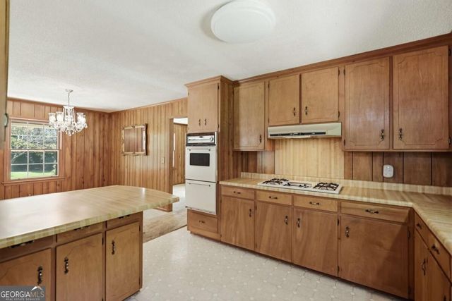 9036 Highway 72 W, Hull, GA 30646