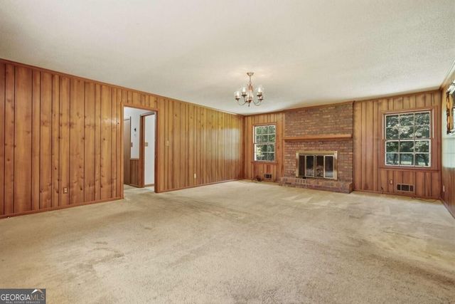 9036 Highway 72 W, Hull, GA 30646