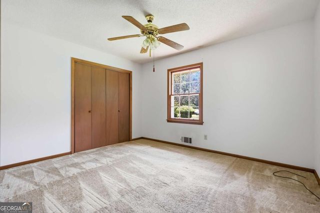 9036 Highway 72 W, Hull, GA 30646
