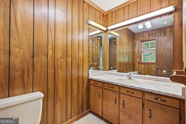 9036 Highway 72 W, Hull, GA 30646