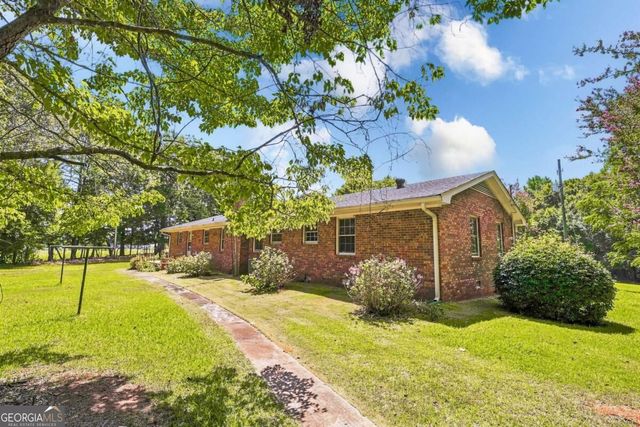 9036 Highway 72 W, Hull, GA 30646