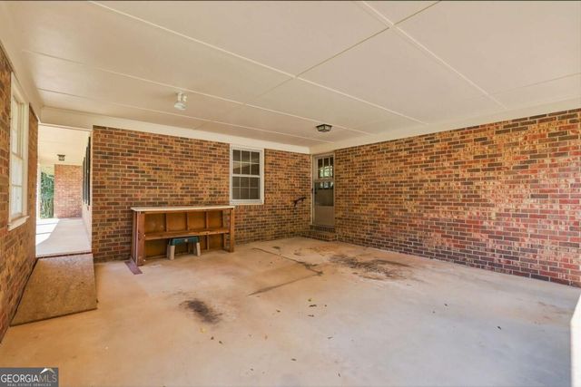 9036 Highway 72 W, Hull, GA 30646