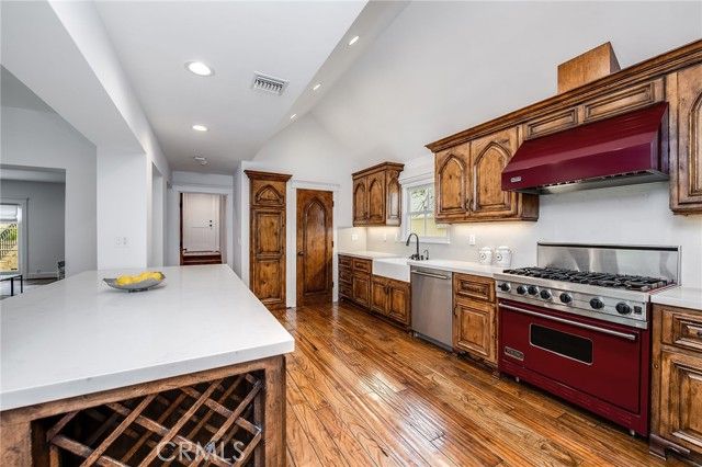 755 31st, Manhattan Beach, CA 90266