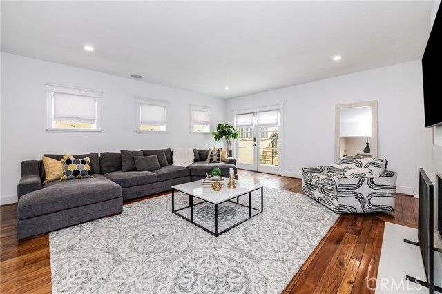 755 31st, Manhattan Beach, CA 90266