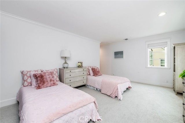 755 31st, Manhattan Beach, CA 90266