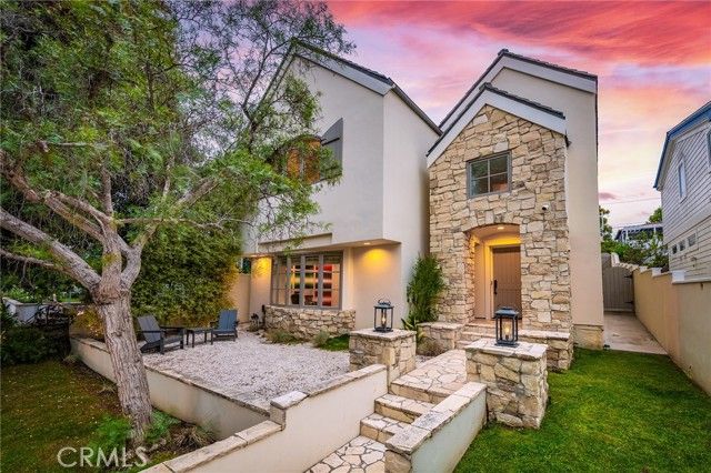 755 31st, Manhattan Beach, CA 90266