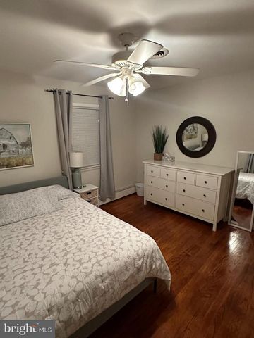 8754 SIGNAL HILL RD, Manassas, VA 20110