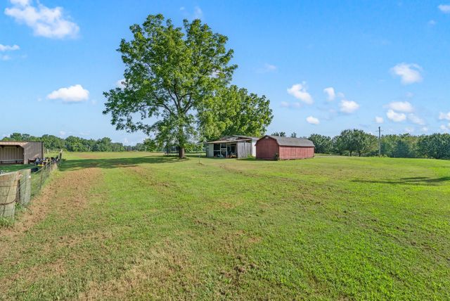 5005 Highway 49, W, Vanleer, TN 37181