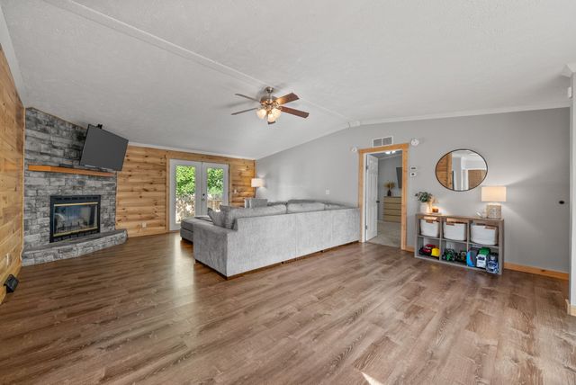 5005 Highway 49, W, Vanleer, TN 37181