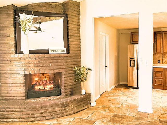 104 Sweet Gum, Village Mills, TX 77663