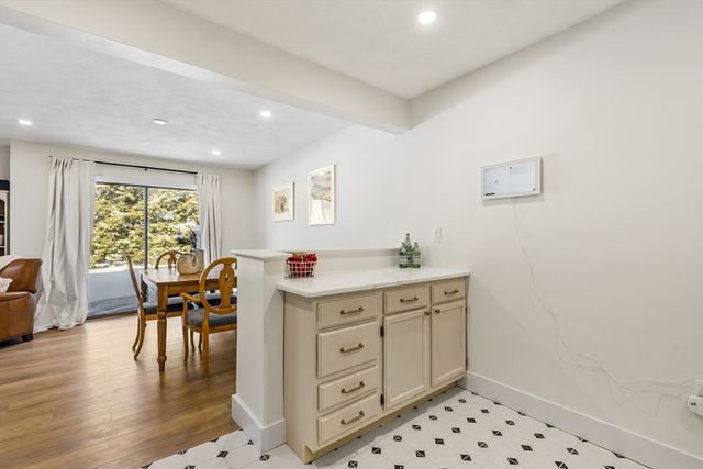 23 Tamarack Ln 23, Peabody, MA 01960