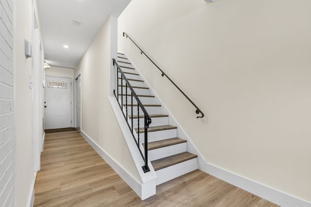 23 Tamarack Ln 23, Peabody, MA 01960