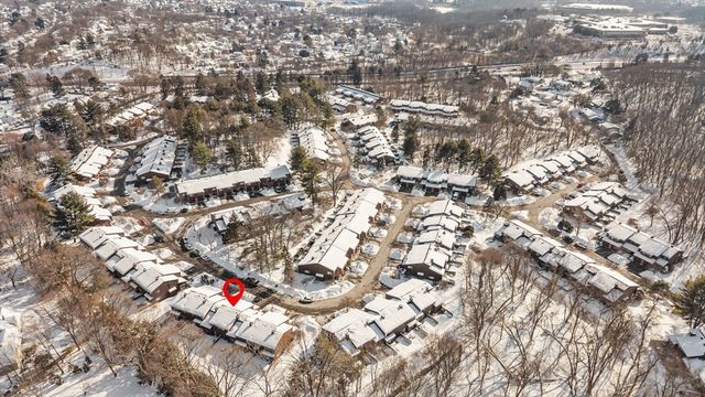 23 Tamarack Ln 23, Peabody, MA 01960