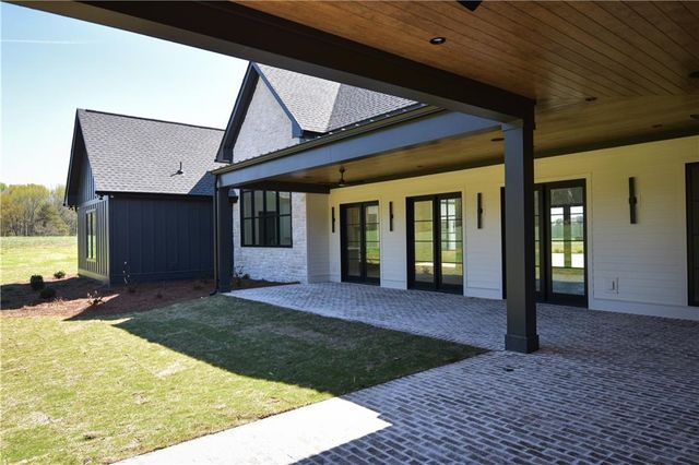 1825 Andora Court, Bishop, GA 30621
