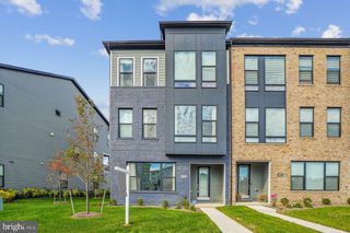 225 SUMMIT POINT BLVD, Bowie, MD 20716
