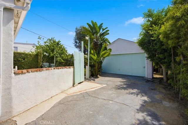 422 S Juanita Avenue, Redondo Beach, CA 90277
