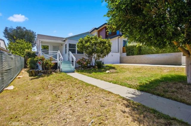 422 S Juanita Avenue, Redondo Beach, CA 90277