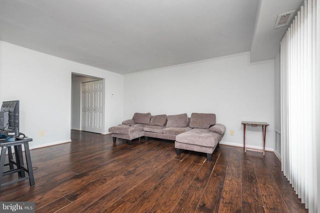 1911 W BALTIMORE ST, Baltimore, MD 21223