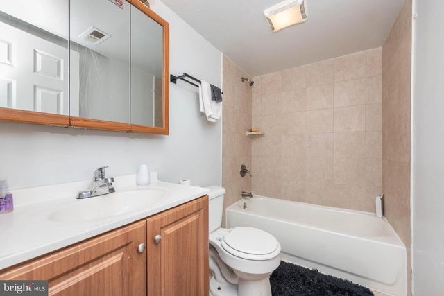 1911 W BALTIMORE ST, Baltimore, MD 21223