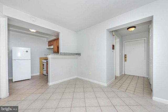 1911 W BALTIMORE ST, Baltimore, MD 21223