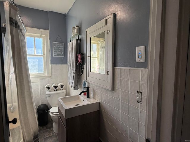 127 N 9TH Street, Decatur, IN 46733