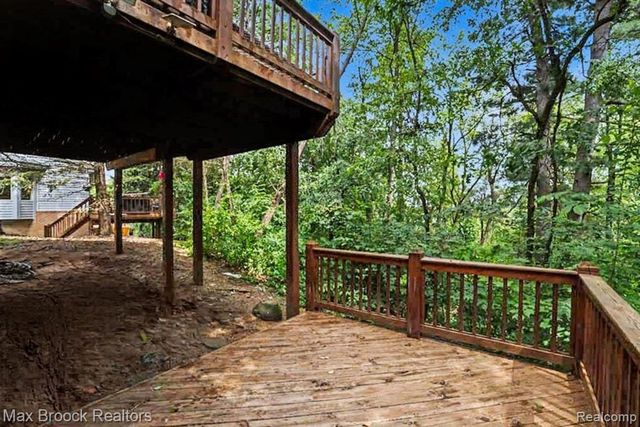 6510 Scenic Pines Court, Clarkston, MI 48346