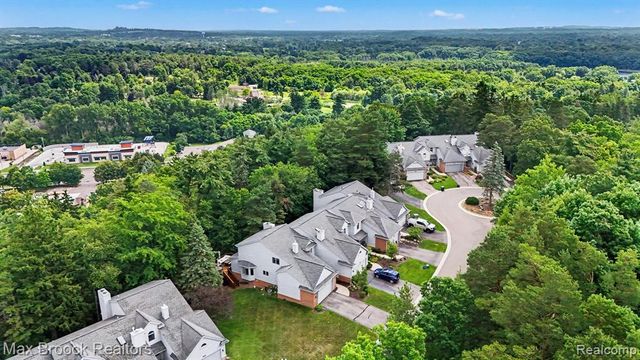 6510 Scenic Pines Court, Clarkston, MI 48346