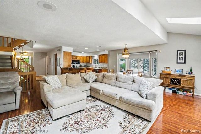 6510 Scenic Pines Court, Clarkston, MI 48346