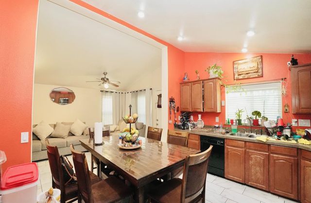 1199 W Cesar Chavez Boulevard, Fresno, CA 93706