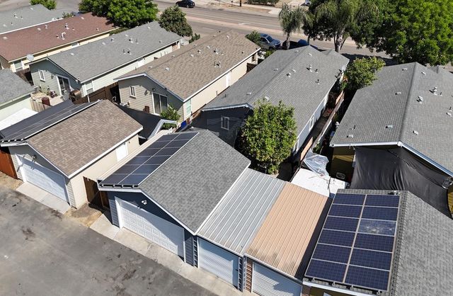 1199 W Cesar Chavez Boulevard, Fresno, CA 93706