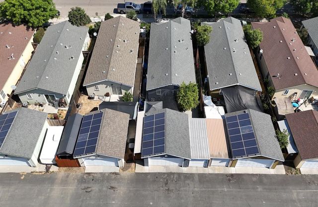 1199 W Cesar Chavez Boulevard, Fresno, CA 93706