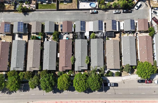 1199 W Cesar Chavez Boulevard, Fresno, CA 93706