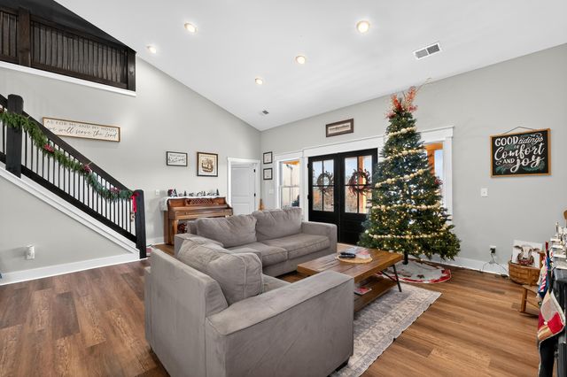 400 Stringtown Road, Corinth, KY 41010