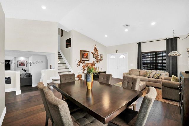 18071 Clear Brook Cir, Boca Raton, FL 33498