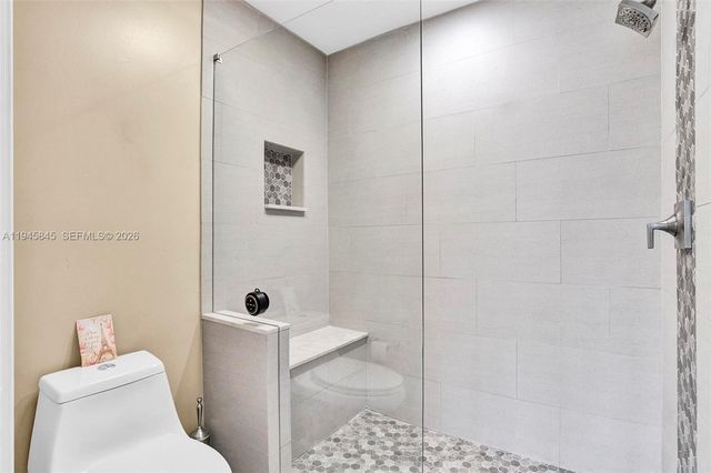 18071 Clear Brook Cir, Boca Raton, FL 33498